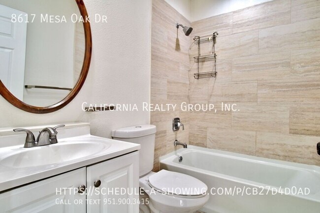 Building Photo - 8617 Mesa Oak Dr