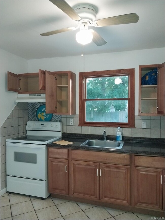 Building Photo - 282 Whittier Dr