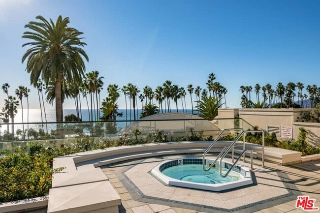 Building Photo - 701 Ocean Ave