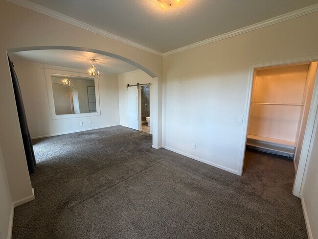 Building Photo - Beautiful Home in Stead!
