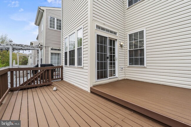 Building Photo - 1208 Cambria Terrace NE