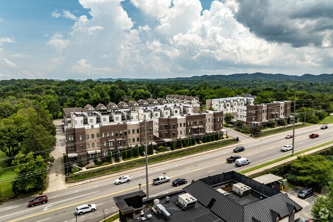 Aerial Photo - Hillwood Court