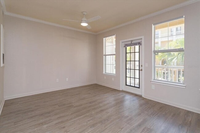 Building Photo - 860 N Orange Ave