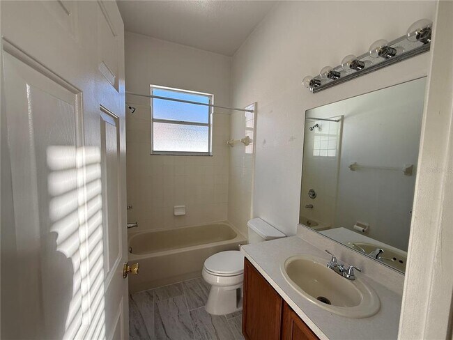 Building Photo - 12032 Timberhill Dr