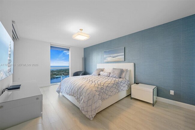 Building Photo - 21055 Yacht Club Dr