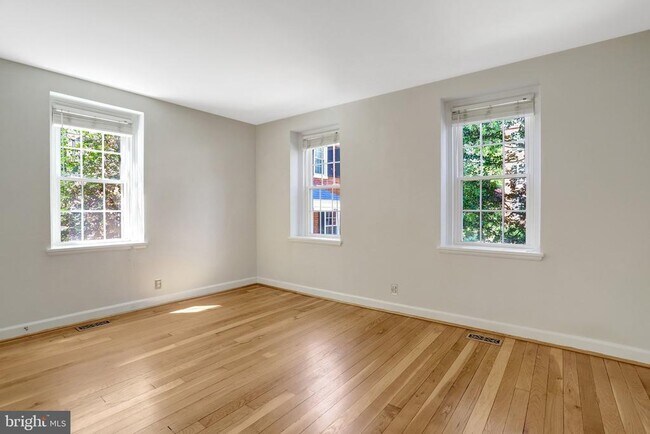 Building Photo - 4810 29th St S