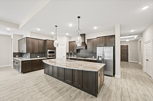 Building Photo - 15914 Dedication Dr