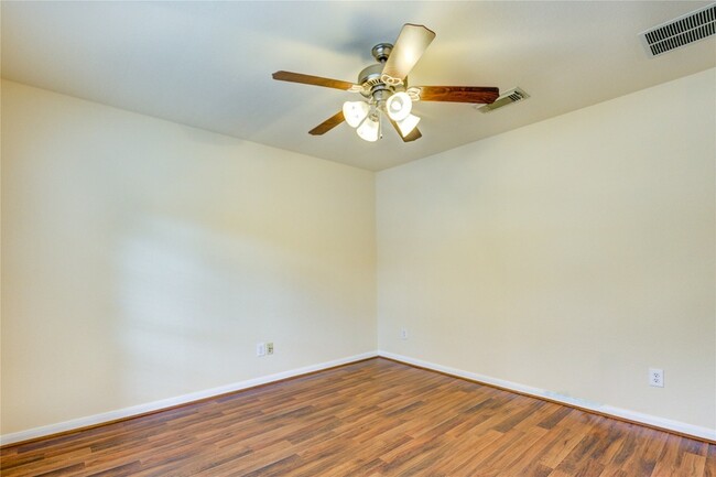 Building Photo - 16718 Mackenzie Mesa Dr