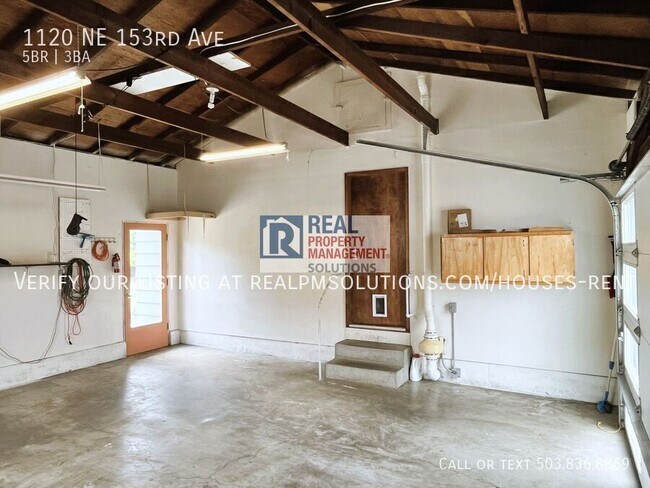 Building Photo - 1120 NE 153rd Ave