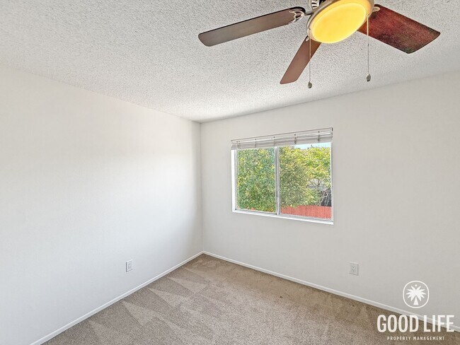 Building Photo - Comfortable 2BD/1.5BA Condo in Riverside with Private Patio, Community Pool & One Car Garage
