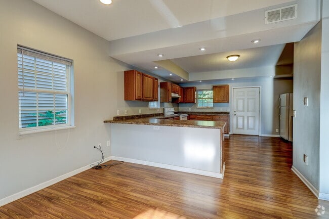 Building Photo - 3208 Pillsbury Avenue South