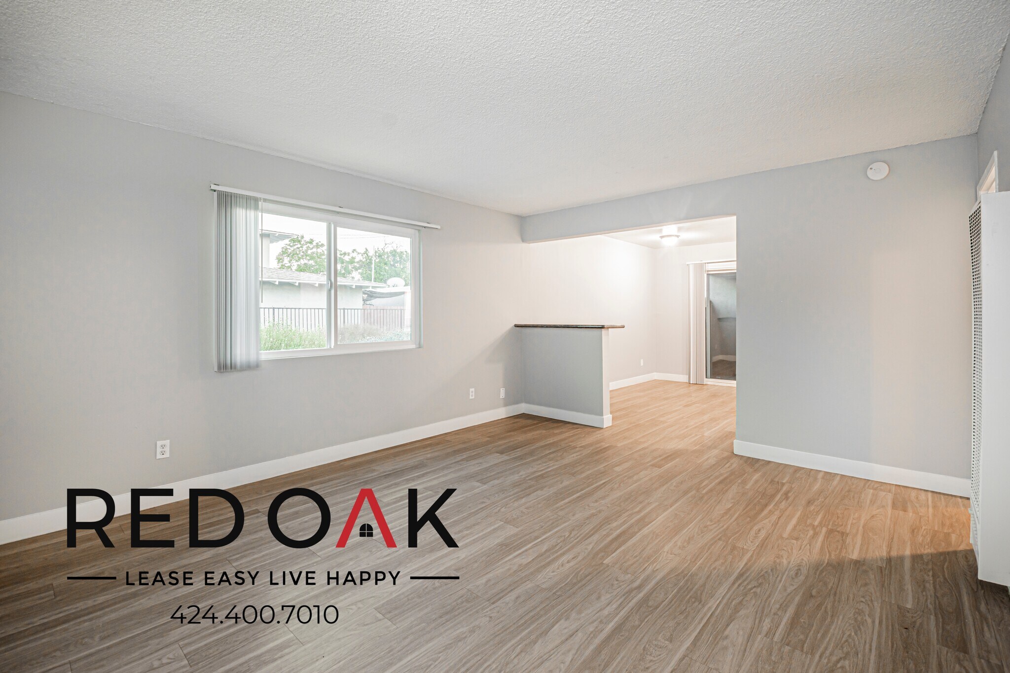 Building Photo - 690 S Riverside Ave