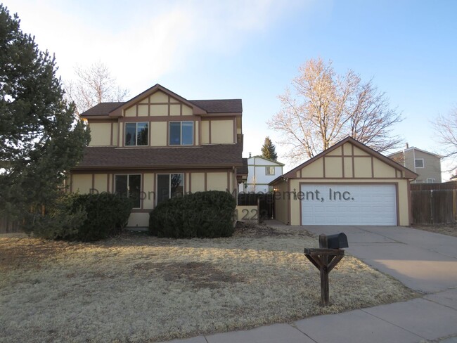 Primary Photo - Beautiful 3-Bedroom House in Eastern Color...