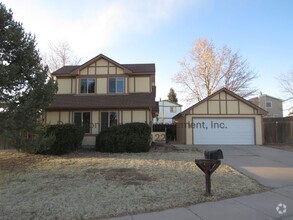Building Photo - Beautiful 3-Bedroom House in Eastern Color...
