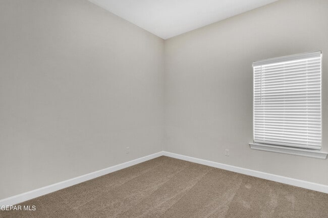 Building Photo - 13931 Sky Harbor Ave