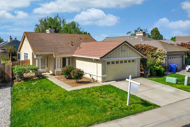Building Photo - 8566 Aspen Brook Way