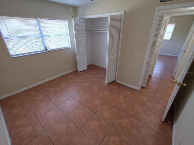 Building Photo - 3425 Tricon Ln