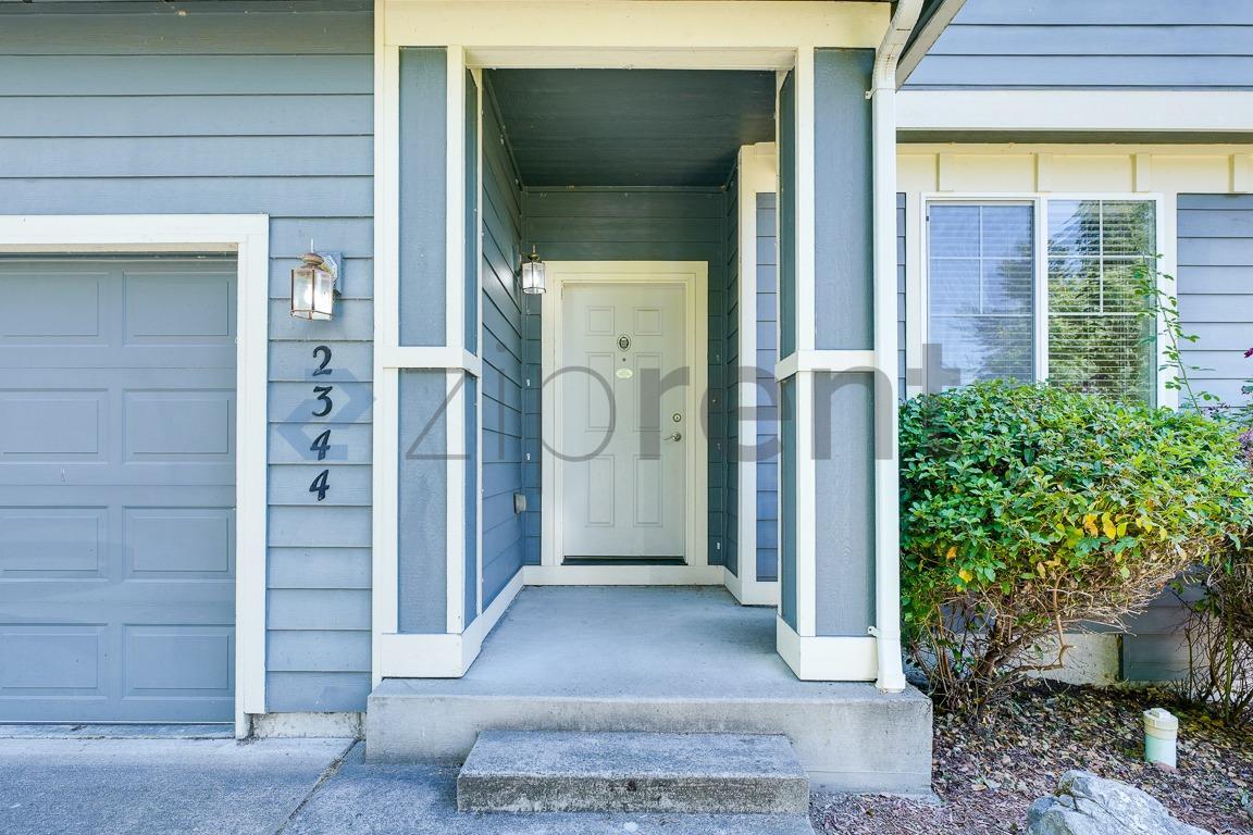 Building Photo - Unit
