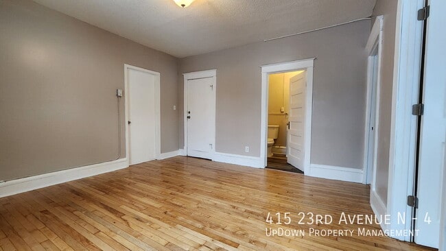 Building Photo - 415 23rd Ave N