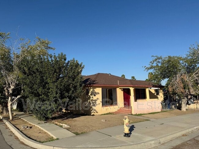 Primary Photo - 334 B St