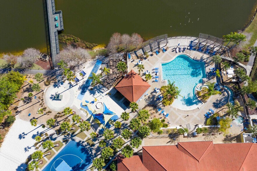 Building Photo - 101 Pompano Beach Dr