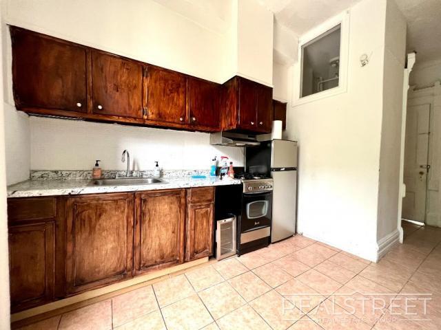 Building Photo - 1 bedroom in BROOKLYN NY 11216