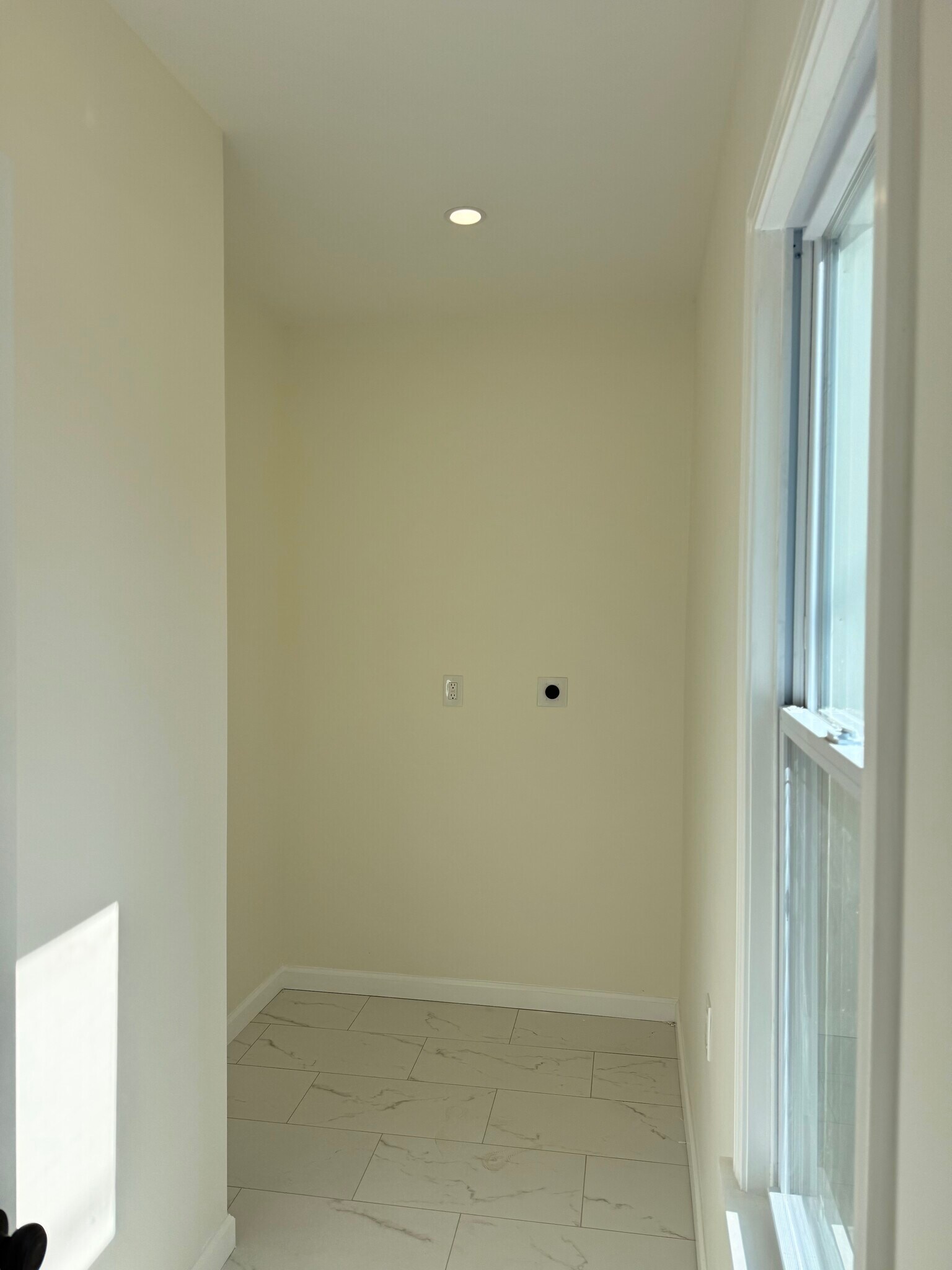 Building Photo - 175 Fairview Ave