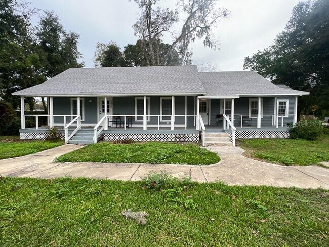 Primary Photo - 14437 Earle St