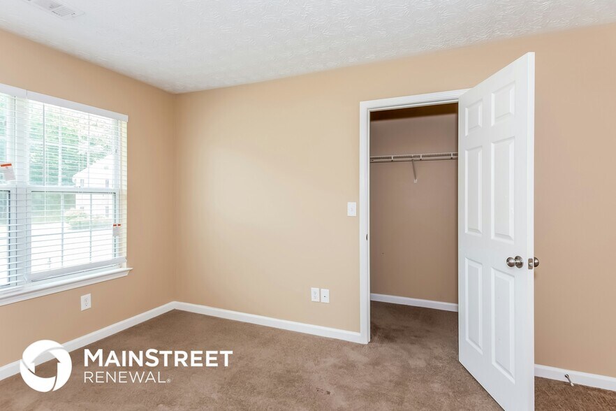 Building Photo - 410 Concord Cir