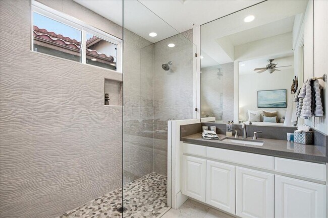 Building Photo - 78905 Mission Dr W