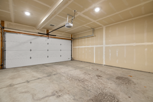 Building Photo - 134 A Hawthorne Ct