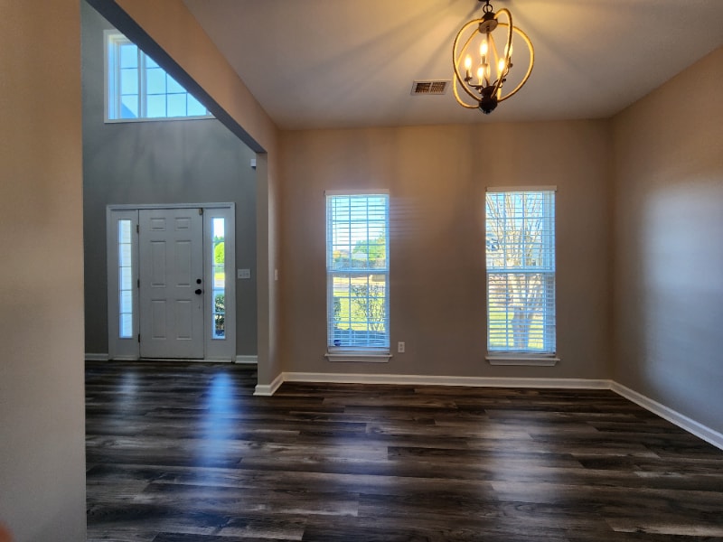 Building Photo - 383 Castleton Cir