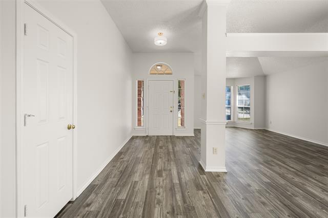 Building Photo - 1417 Warwick Dr