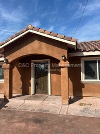 Building Photo - 1445 1/2 South Sunol Drive