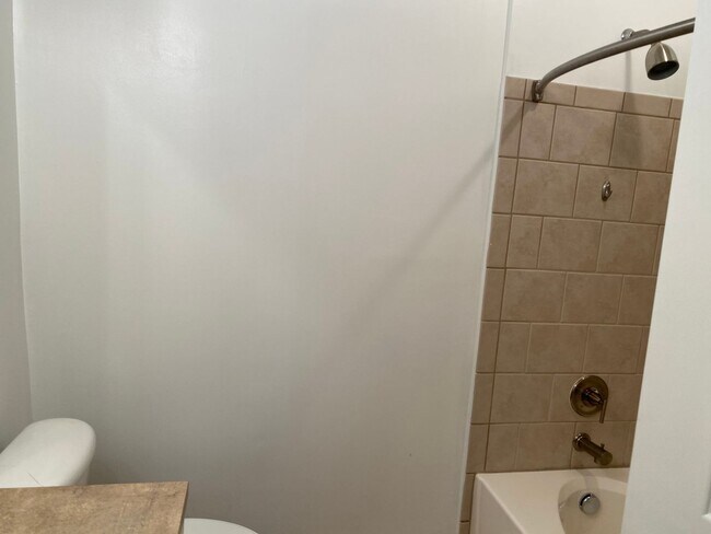 Building Photo - Ghent Condo with Secured Entry and Parking...