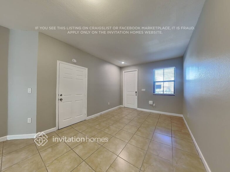 Building Photo - 25316 SW 116th Ave