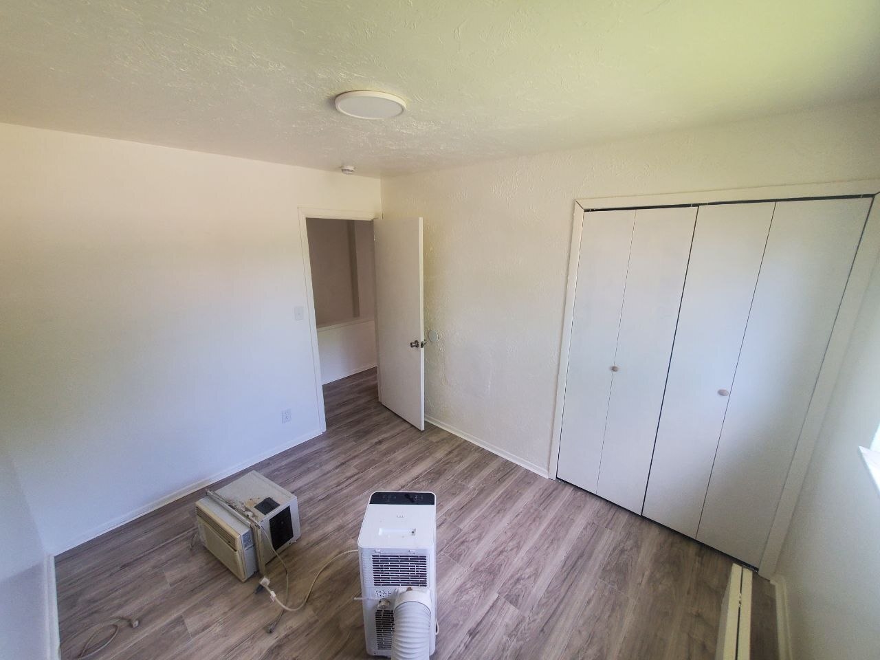 Building Photo - 23756 Banbury Cir