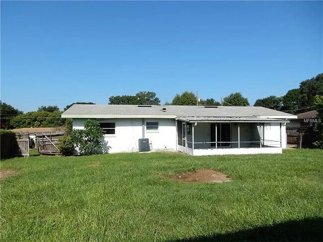 Building Photo - 284 17th St NE