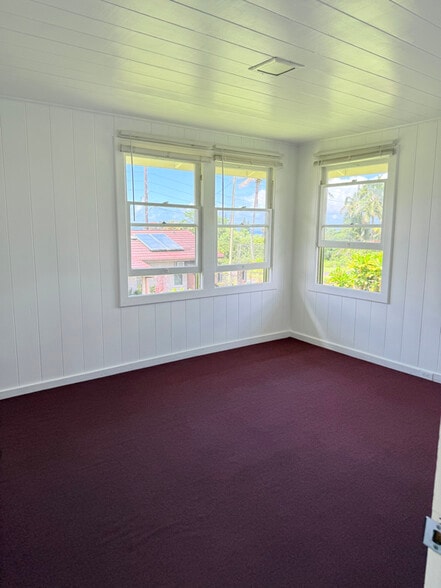 Building Photo - 1249 W Kawailani St