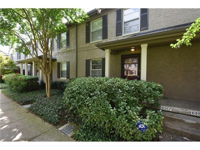 Building Photo - 6357 Oriole Dr