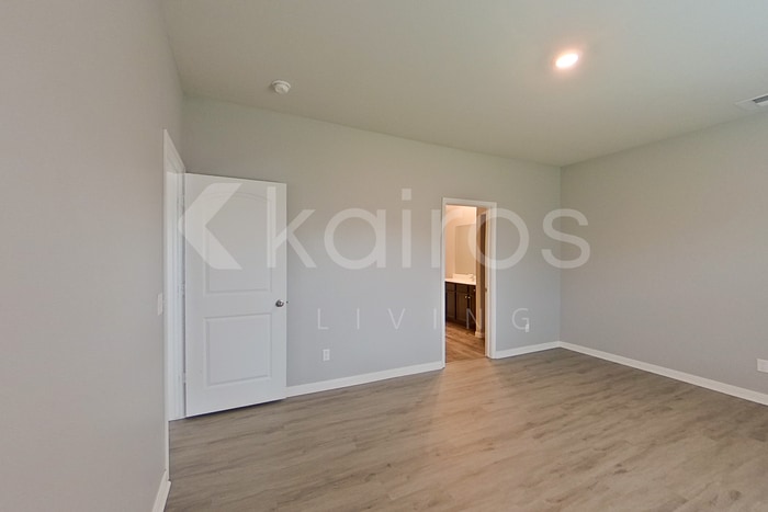 Building Photo - 1020 NW 4th St