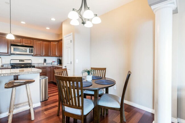 Building Photo - 2325 S G St