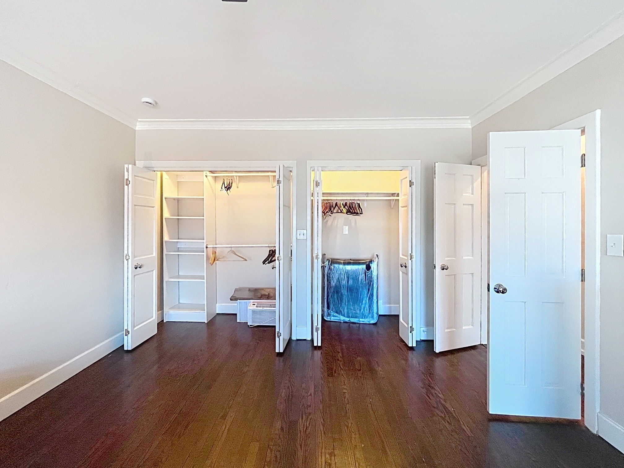 Building Photo - 2330 Euclid Heights Blvd