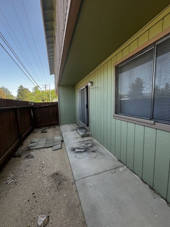 Building Photo - 3422 Imperial Wy
