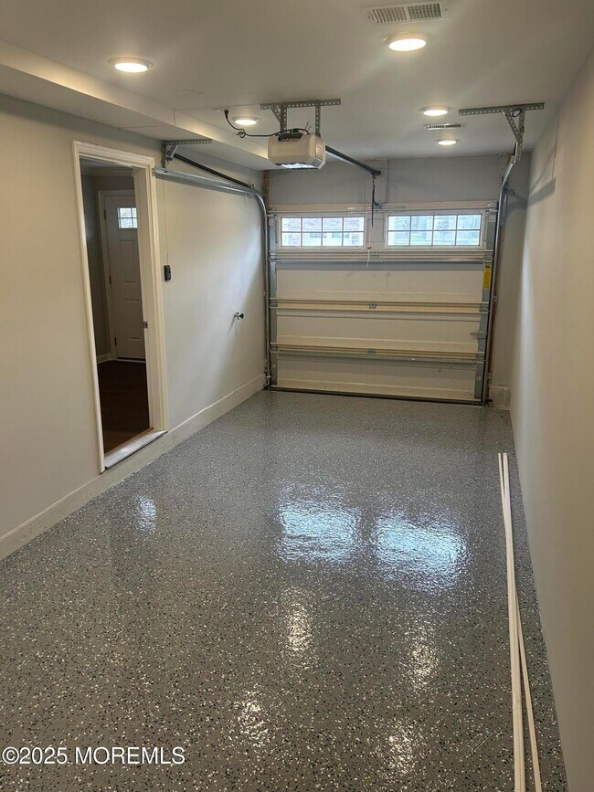 Building Photo - 201 Rio Grande Dr