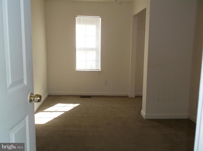 Building Photo - 3848 2nd St