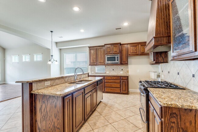 Building Photo - Spacious 4br/3.5ba Home For Lease in Prosper ISD!