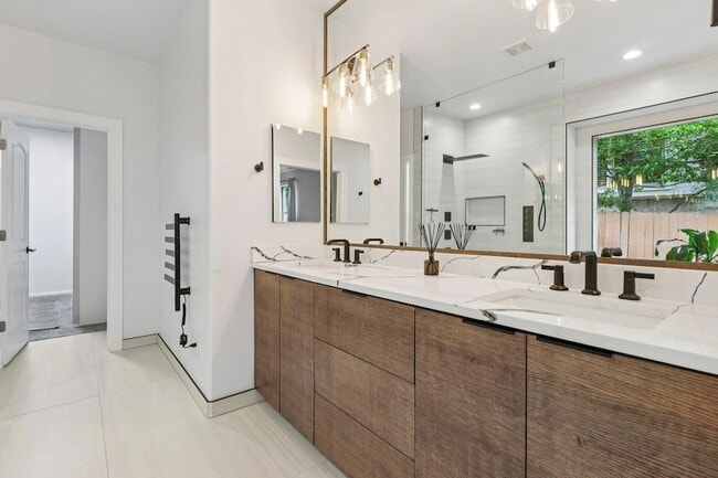 Building Photo - 12604 Tierra Grande Trail