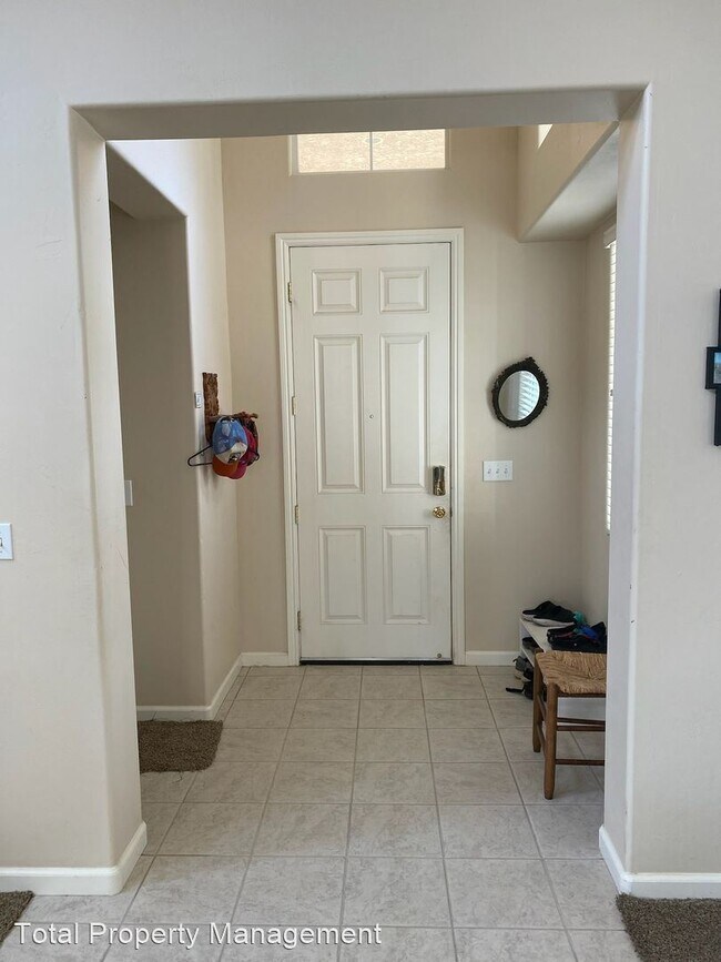 Building Photo - 5 br, 3 bath House - 4302 W Delta Ct.