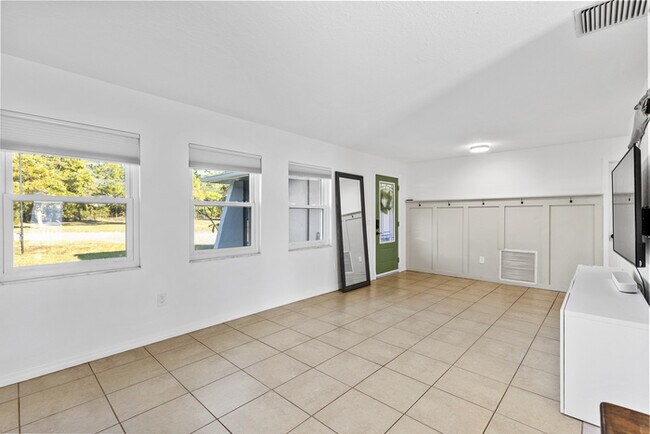 Building Photo - 4.8 Acres of Peaceful Country Living With No HOA